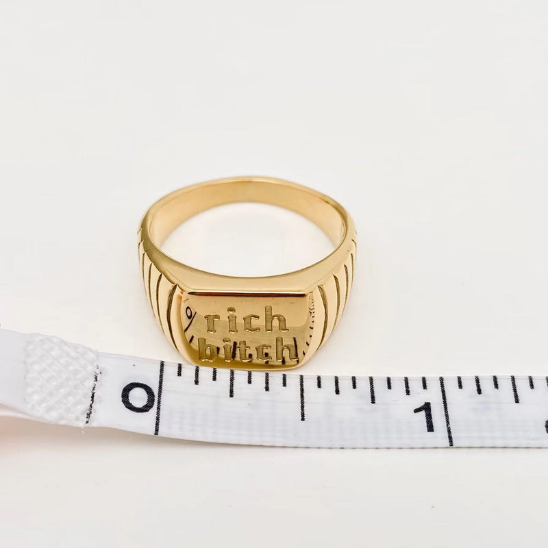 Rich B*tch - Gold cigar Ring