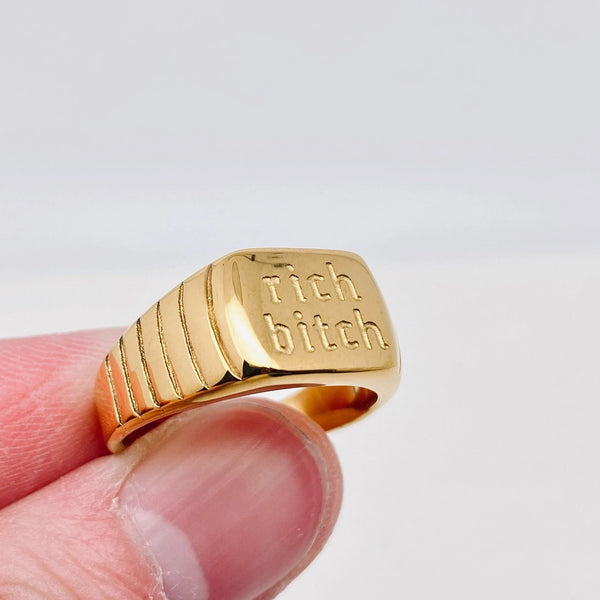 Rich B*tch - Gold cigar Ring